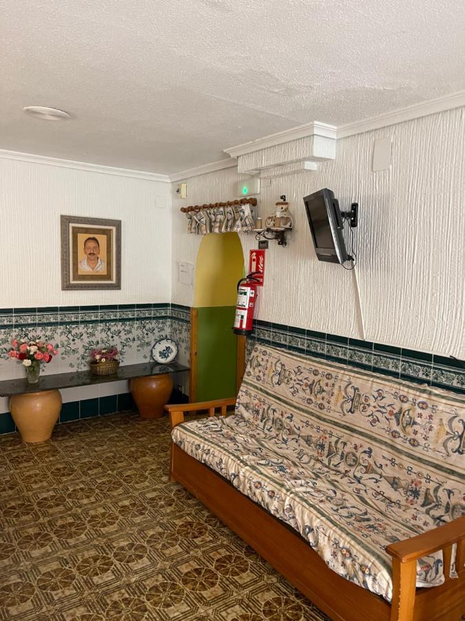 Hostal Rosaleda Alcalá de Chivert Extérieur photo