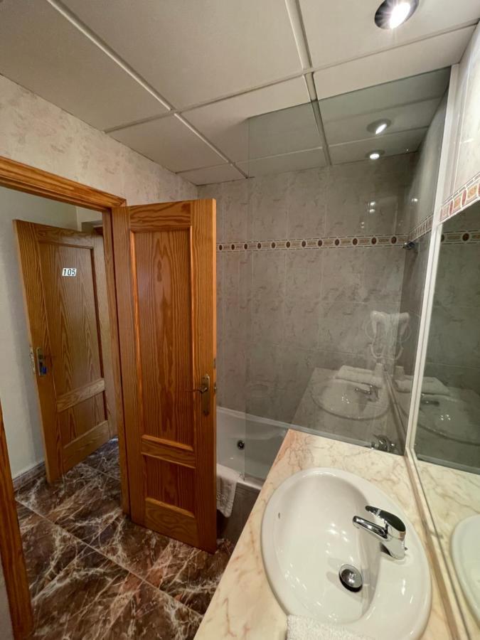 Hostal Rosaleda Alcalá de Chivert Extérieur photo